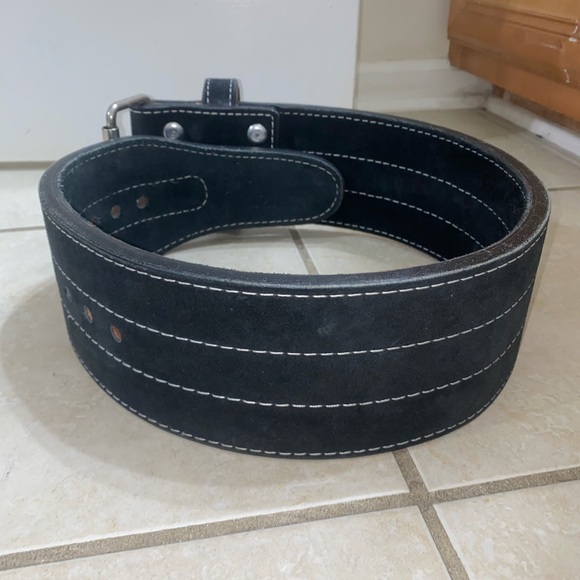 Lifting/workout belt - Picture 2 of 2